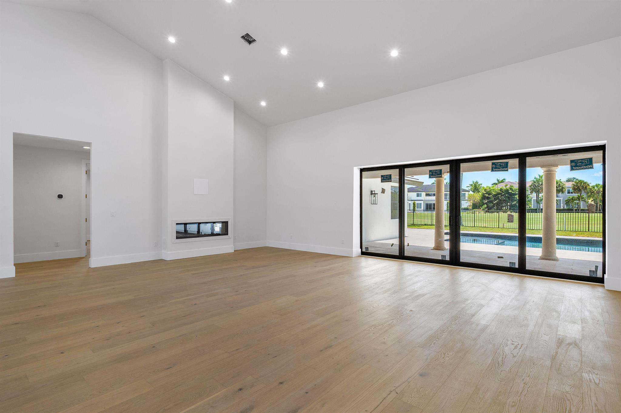 ST ANDREWS COUNTRY CLUB - Residential