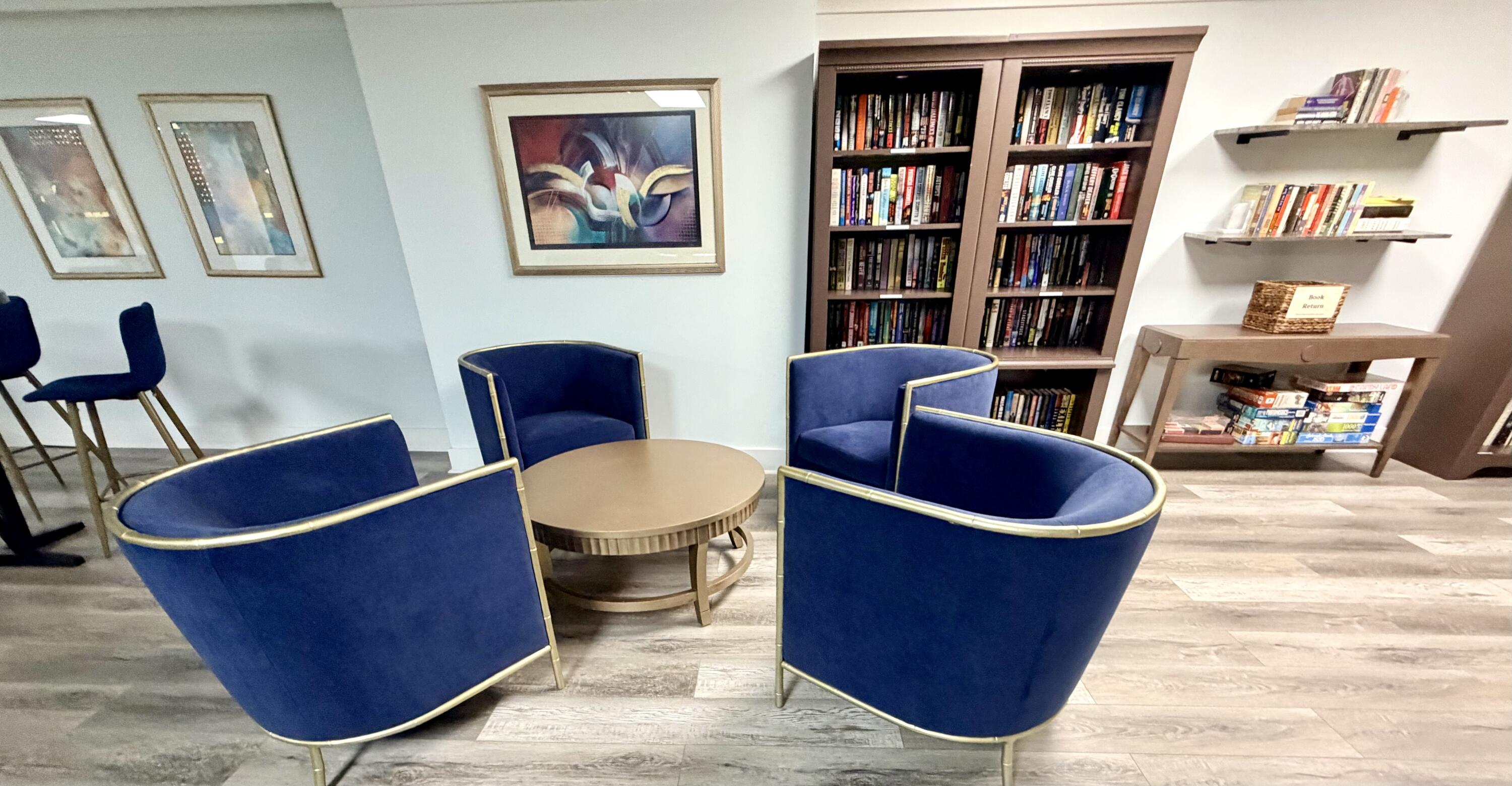 BARCLAY CONDO - Residential