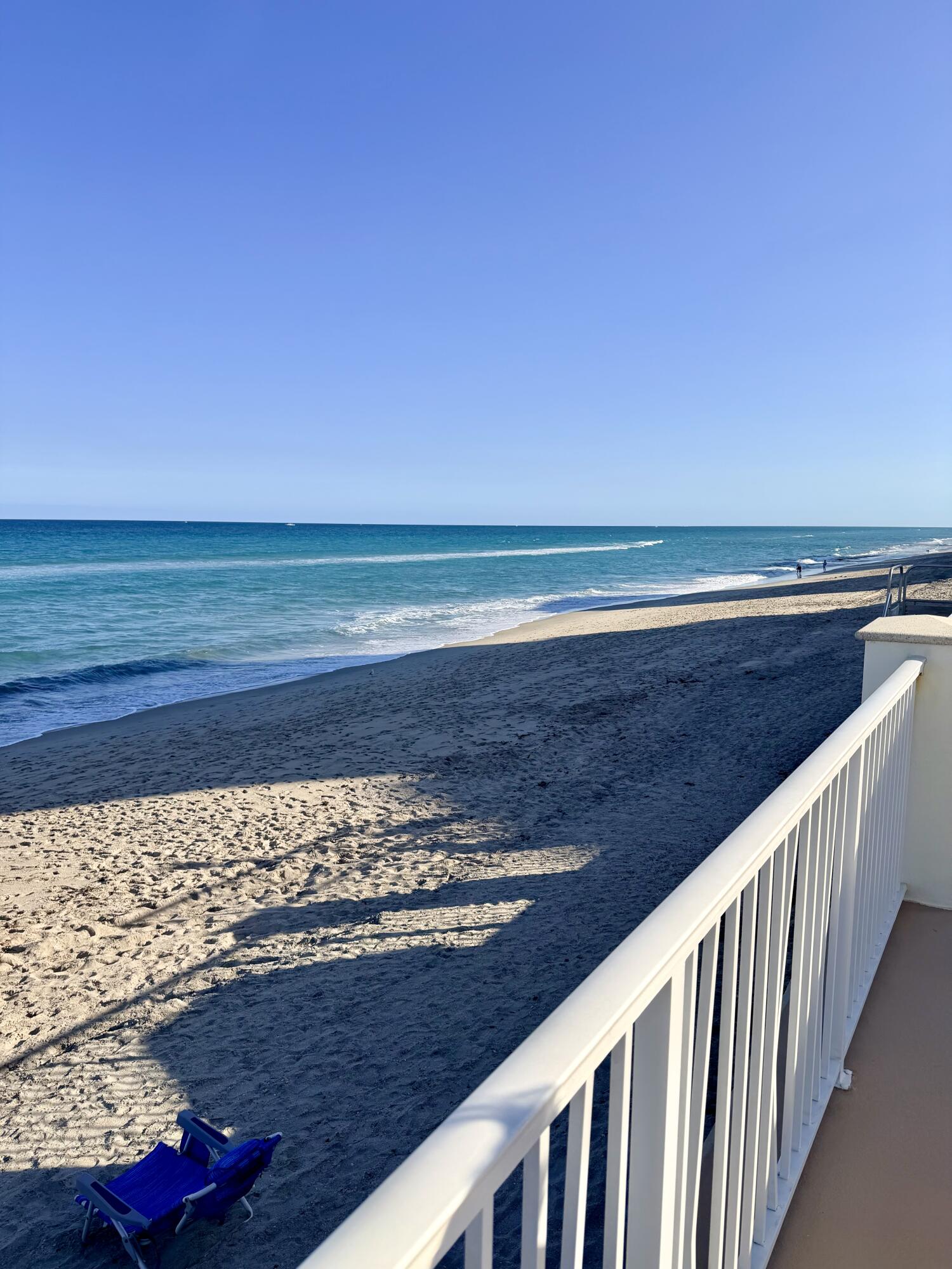 BARCLAY CONDO - Residential