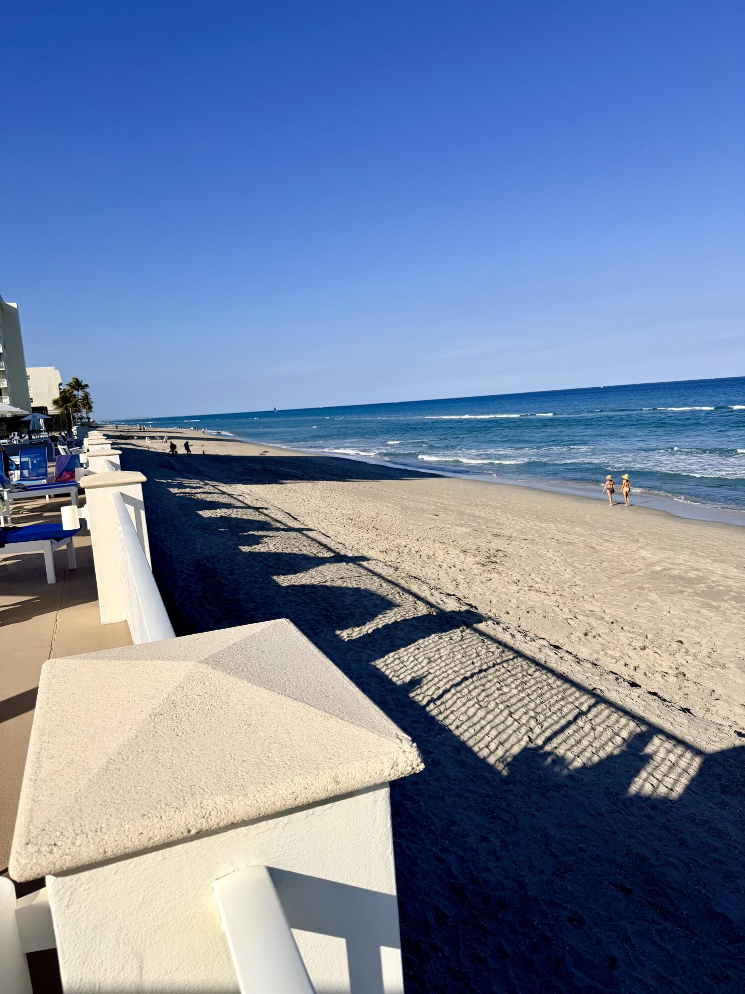 BARCLAY CONDO - Residential