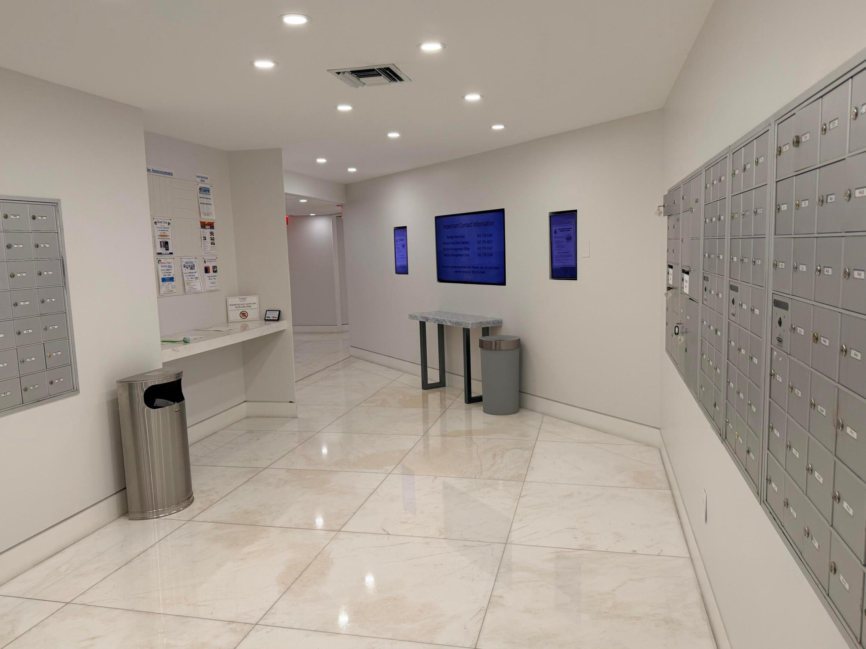 BARCLAY CONDO - Residential