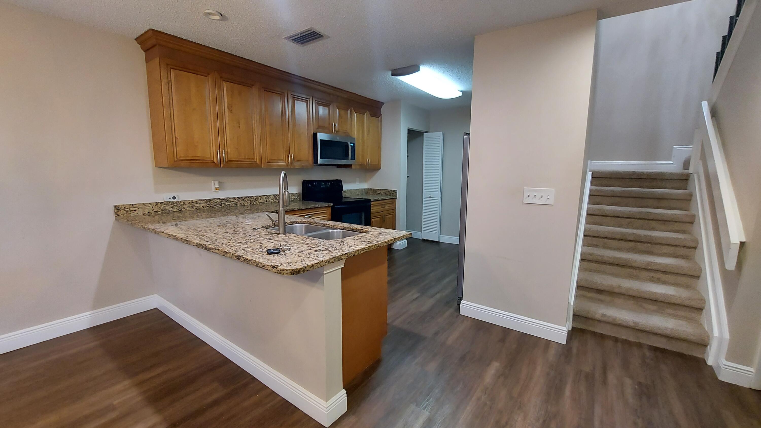 Tarpon Bay Villas - Residential