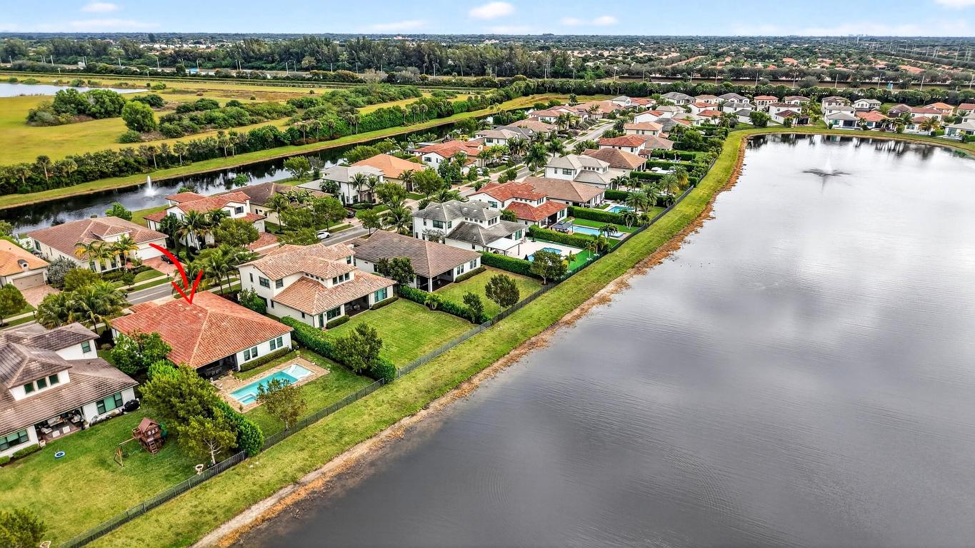 PALM MEADOWS ESTATES - Residential