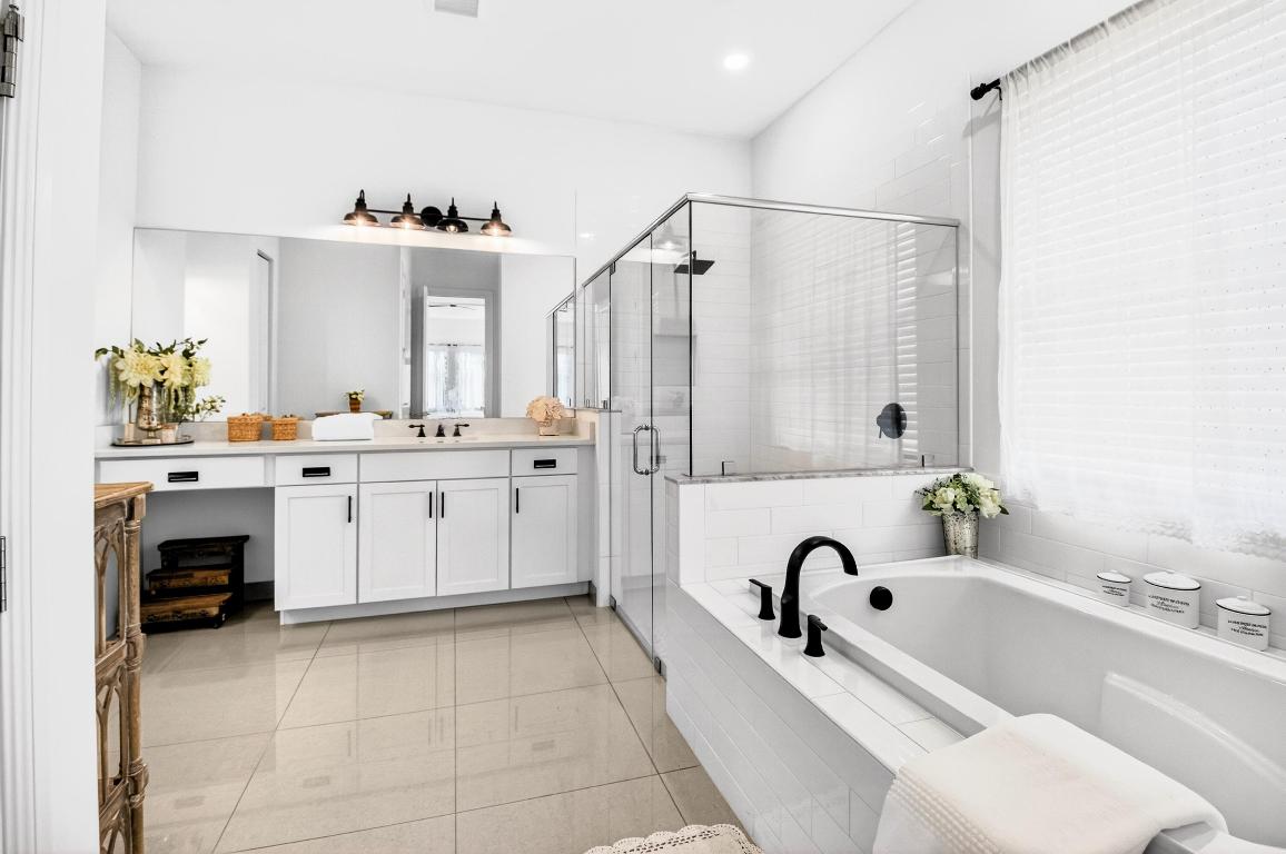 PALM MEADOWS ESTATES - Residential