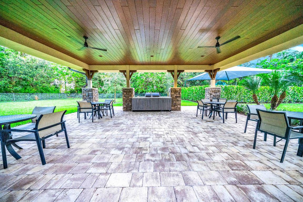 PALM MEADOWS ESTATES - Residential