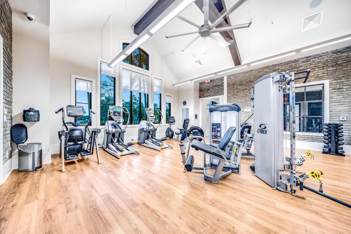 PALM MEADOWS ESTATES - Residential