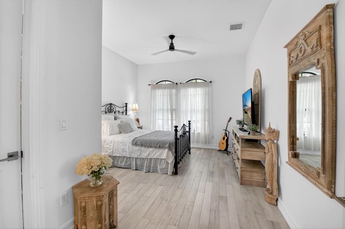 PALM MEADOWS ESTATES - Residential