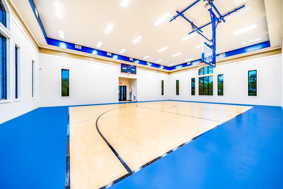 PALM MEADOWS ESTATES - Residential