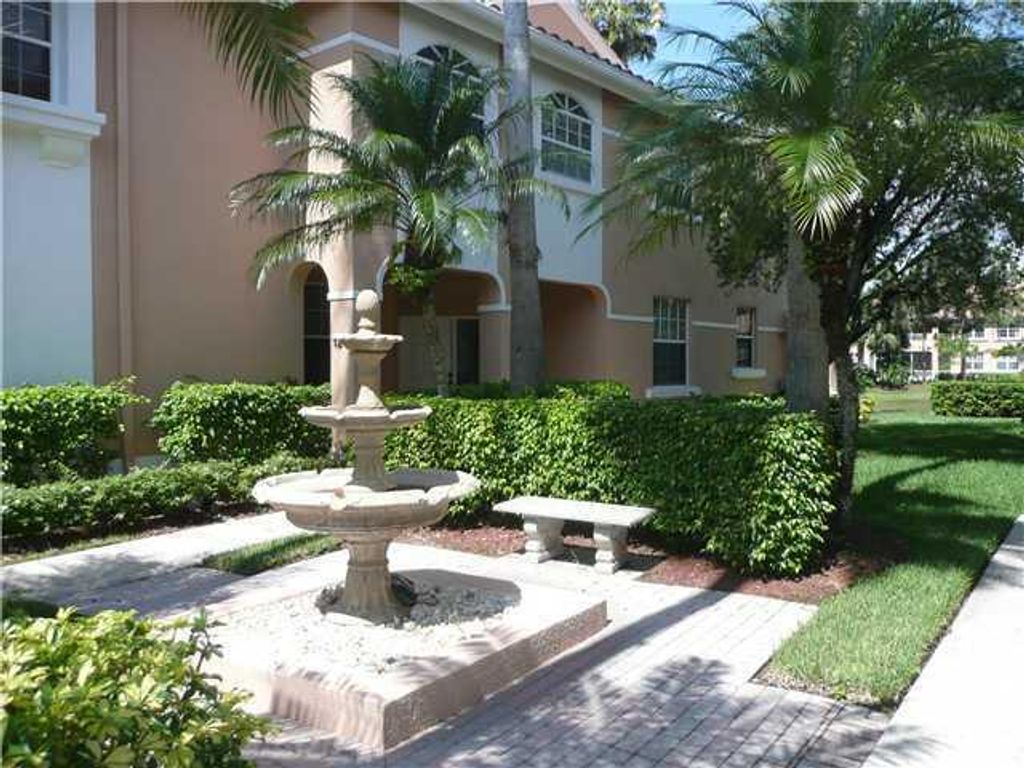 Photo of 124 Legendary Circle, Palm Beach Gardens, FL 33418 (MLS # R11153396)