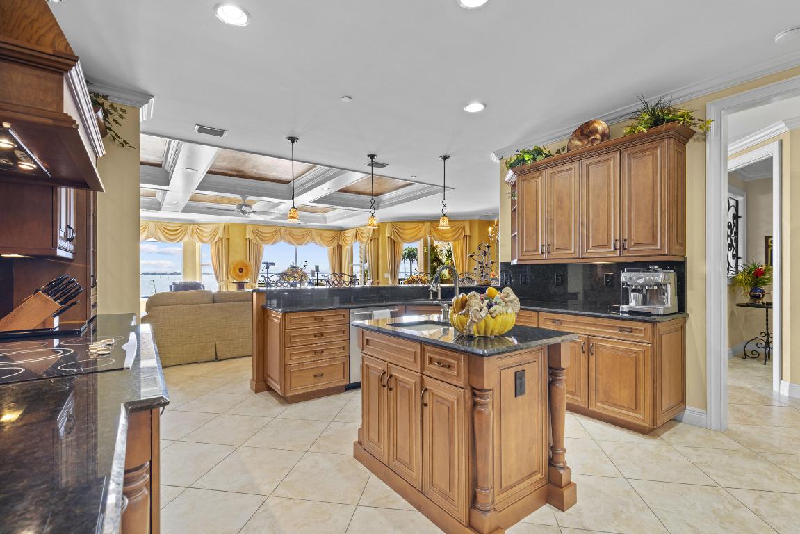 1533 Outrigger Landings Drive 205