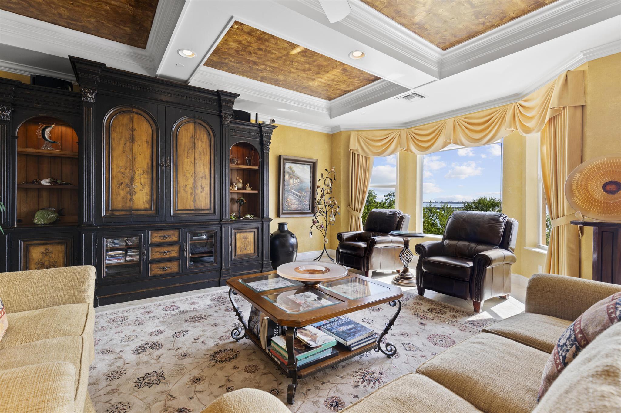 OUTRIGGER HARBOUR CO - Residential