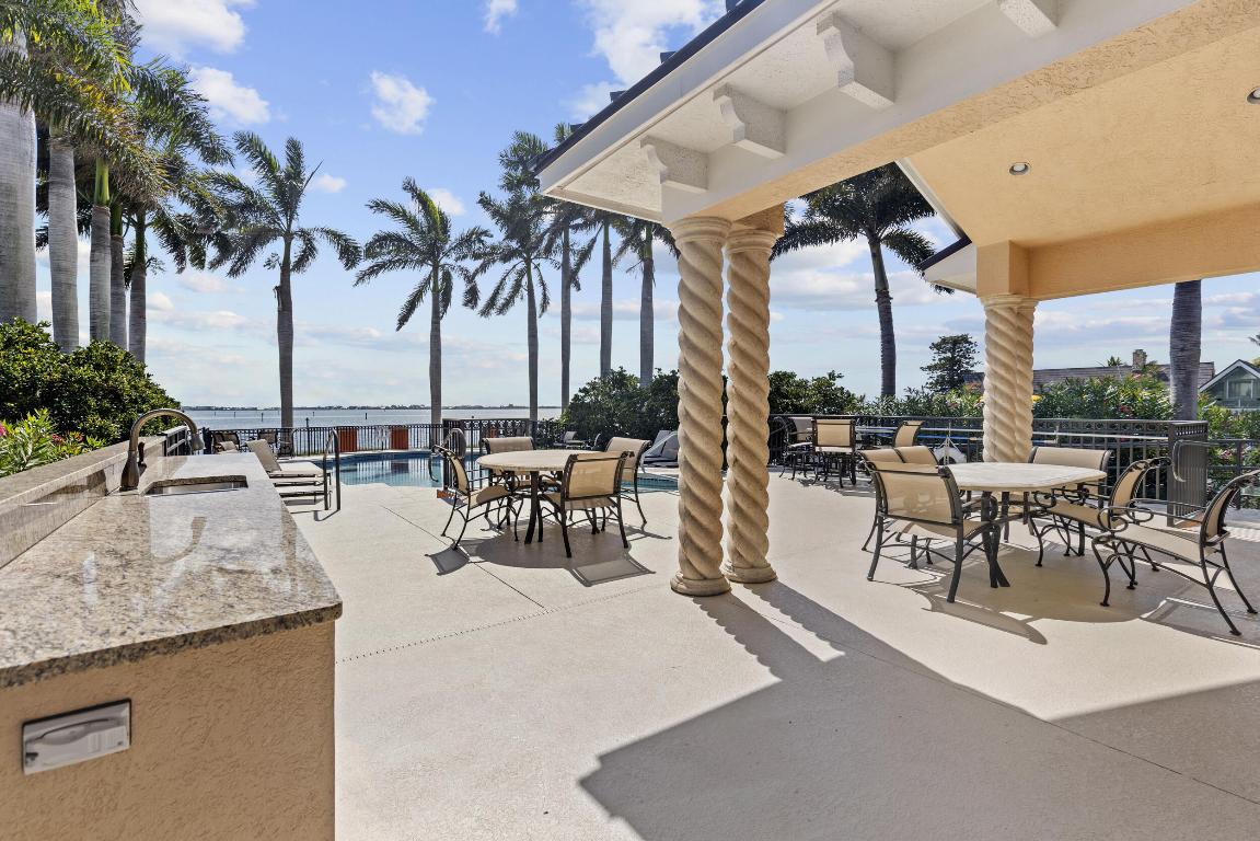 OUTRIGGER HARBOUR CO - Residential