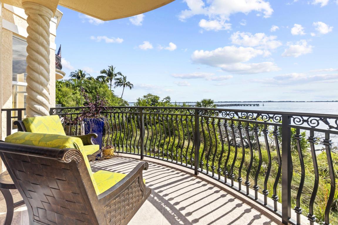 OUTRIGGER HARBOUR CO - Residential