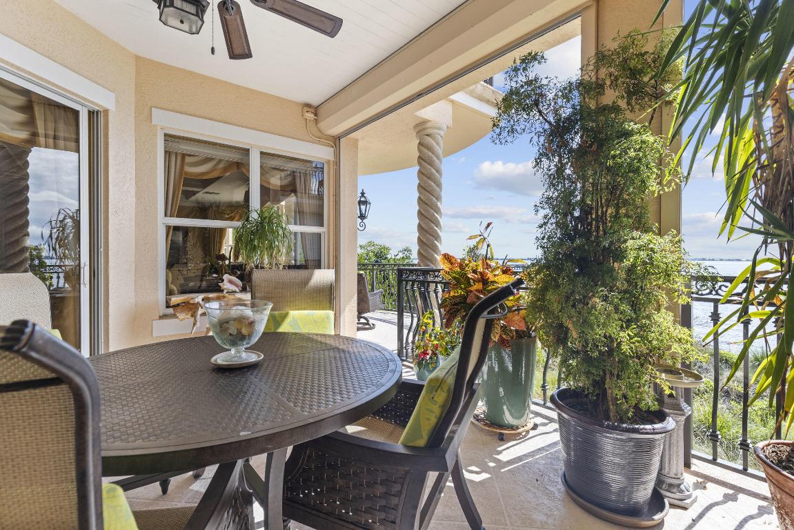 OUTRIGGER HARBOUR CO - Residential