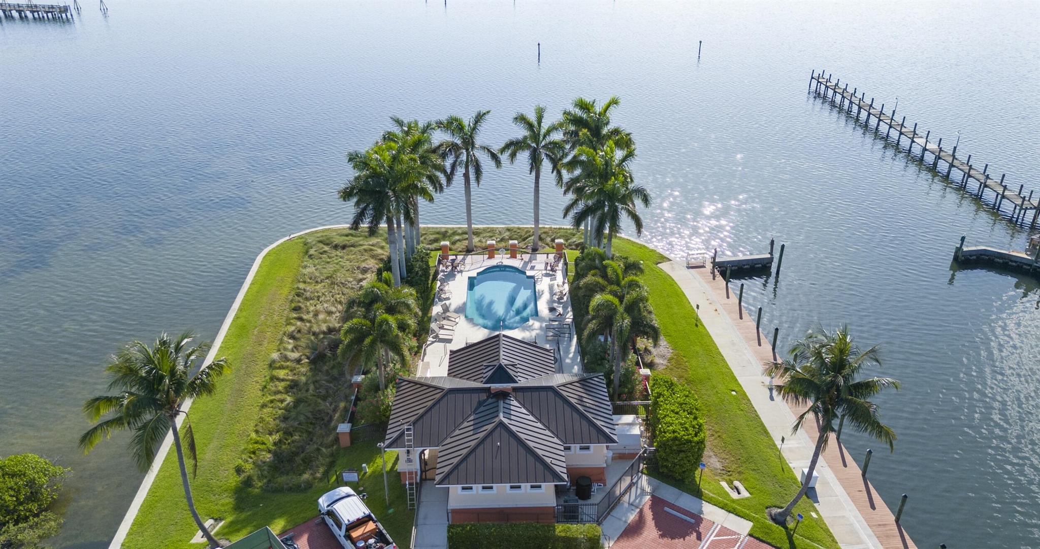 OUTRIGGER HARBOUR CO - Residential