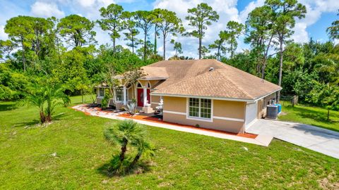 A home in Loxahatchee