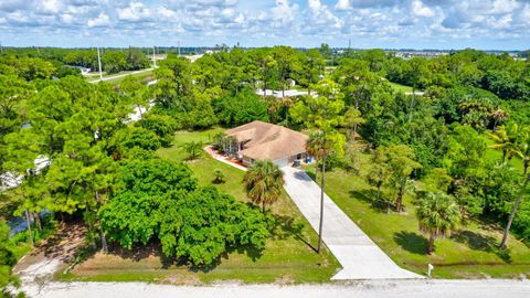 A home in Loxahatchee