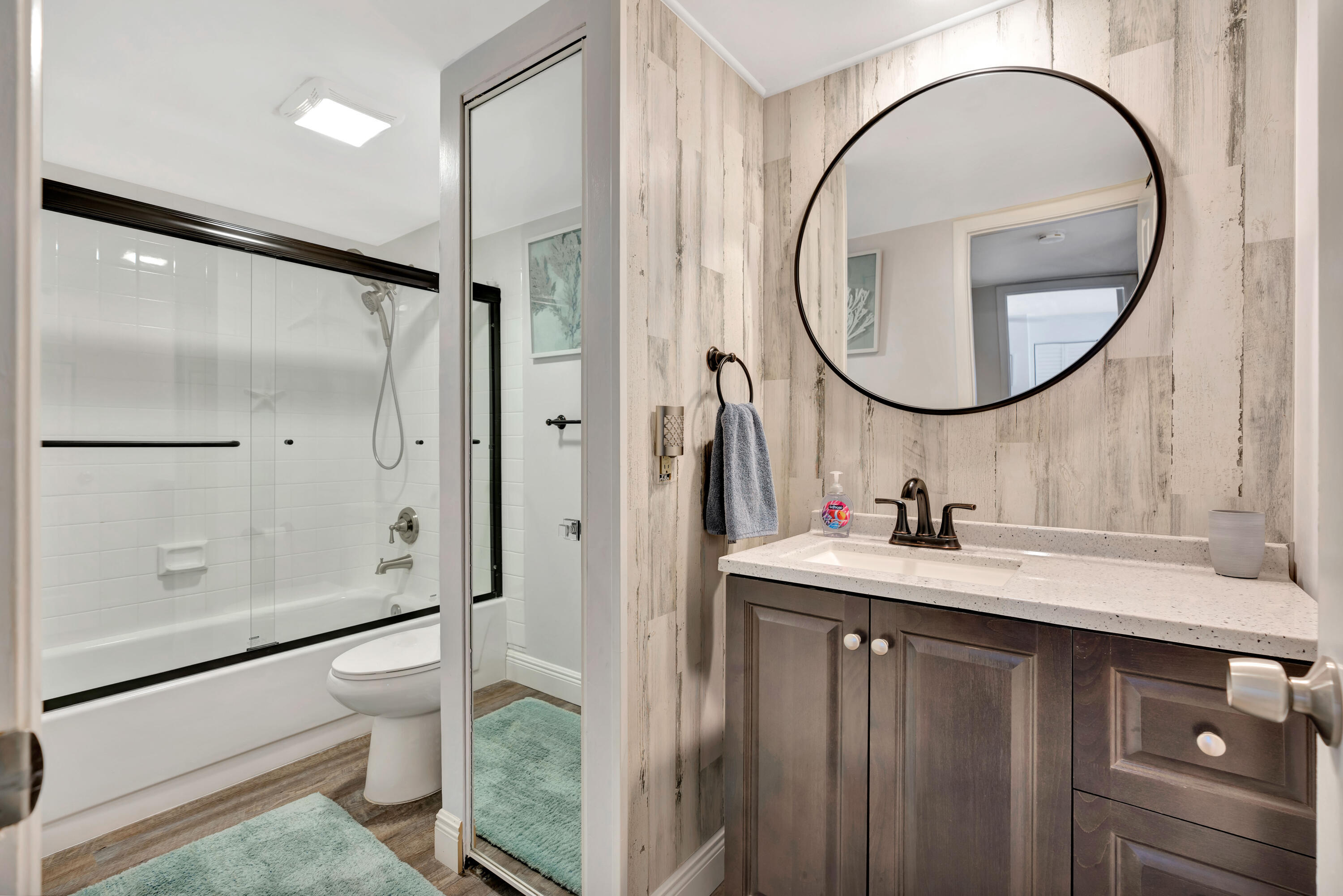 LAKES AT THE BLUFFS - Residential Lease