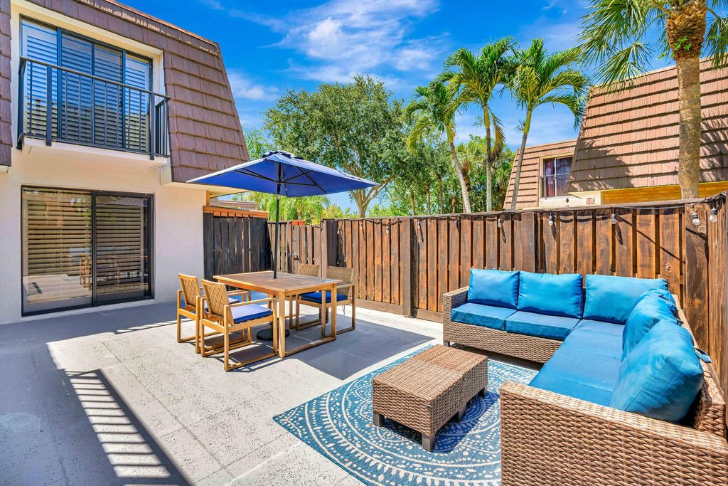 Photo of 1209 12th Court, Jupiter, FL 33477 (MLS # B26025112)