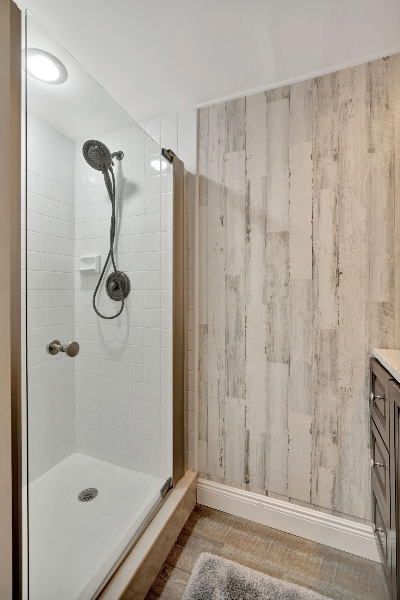 LAKES AT THE BLUFFS - Residential Lease