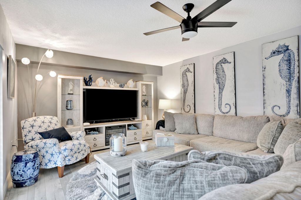 Photo of 1209 12th Court, Jupiter, FL 33477 (MLS # B26025112)