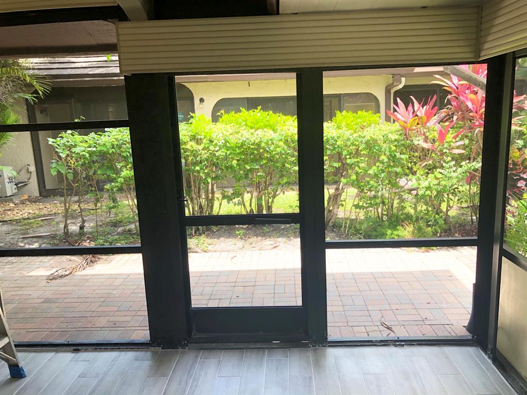 Banyan Springs - Residential