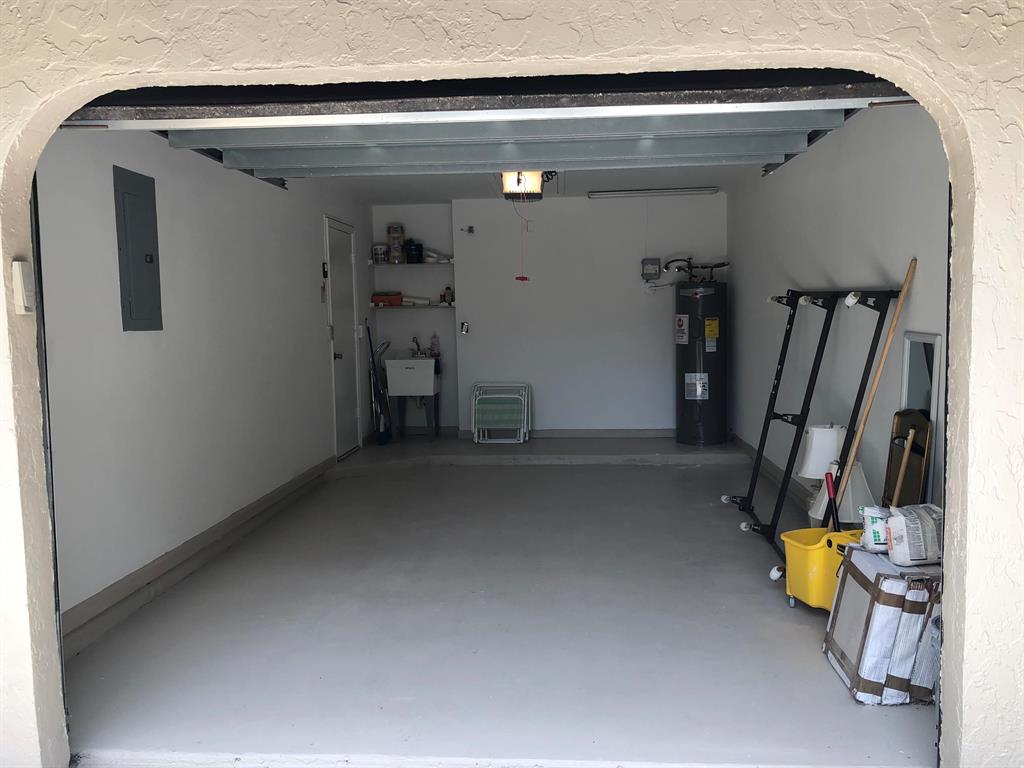 Banyan Springs - Residential