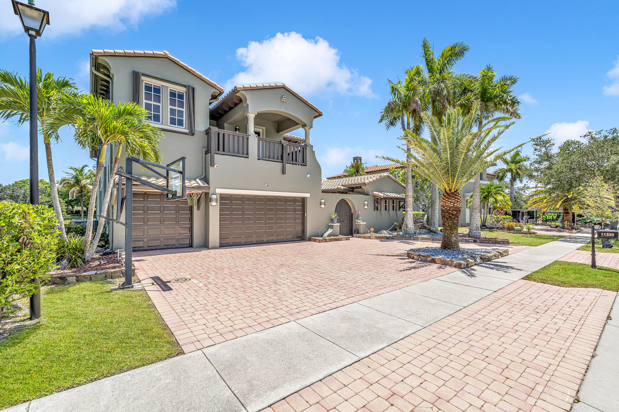 11224 NW 77th Place