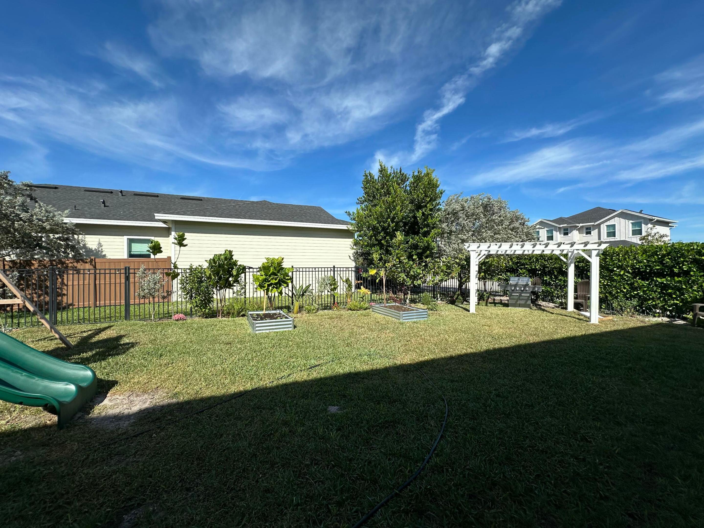 ARDEN PUD POD A EAST & POD B EAST - Residential