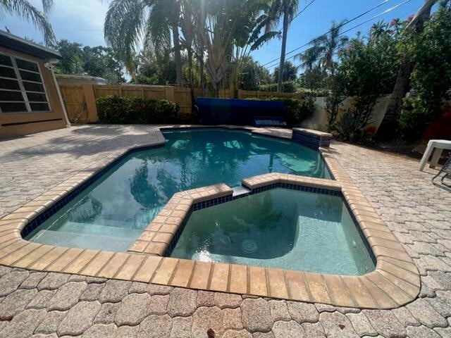 1609 SW 14TH Street