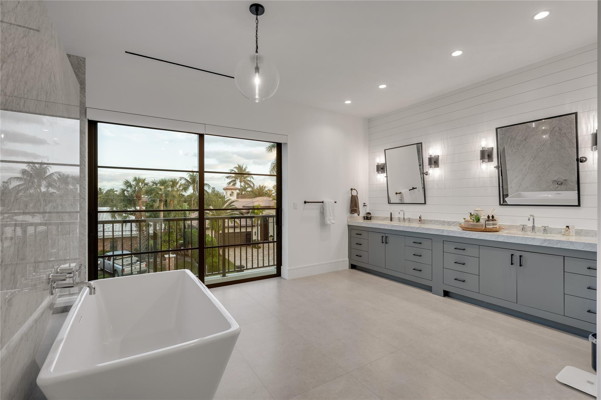 Coral Ridge Country Club - Residential