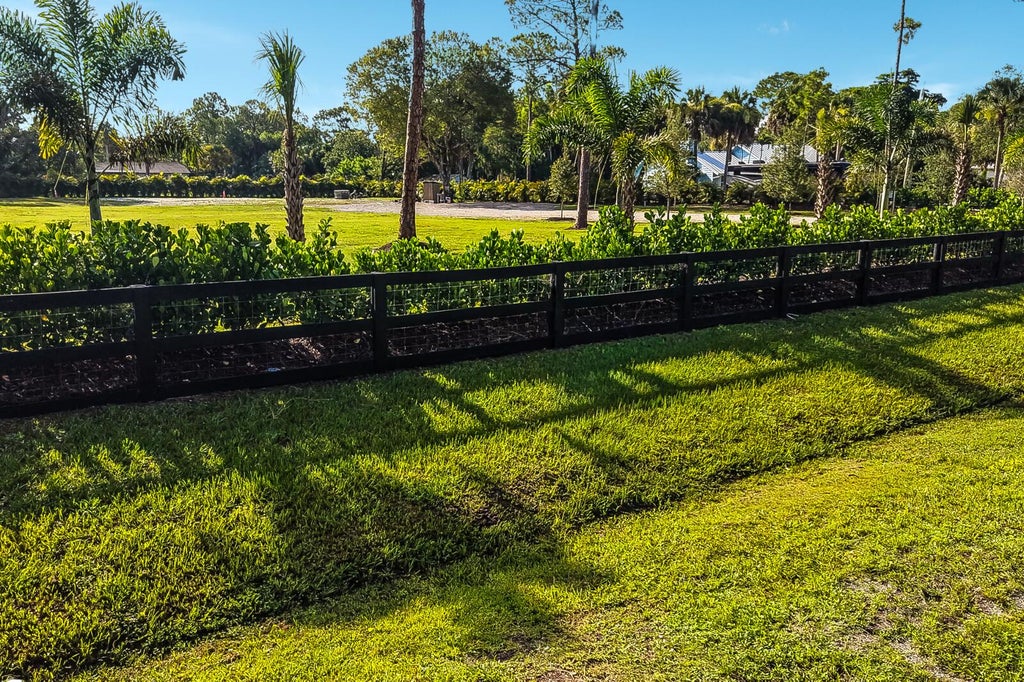 Photo of 17750 113th Terrace N, Jupiter, FL 33478 (MLS # B26055156)