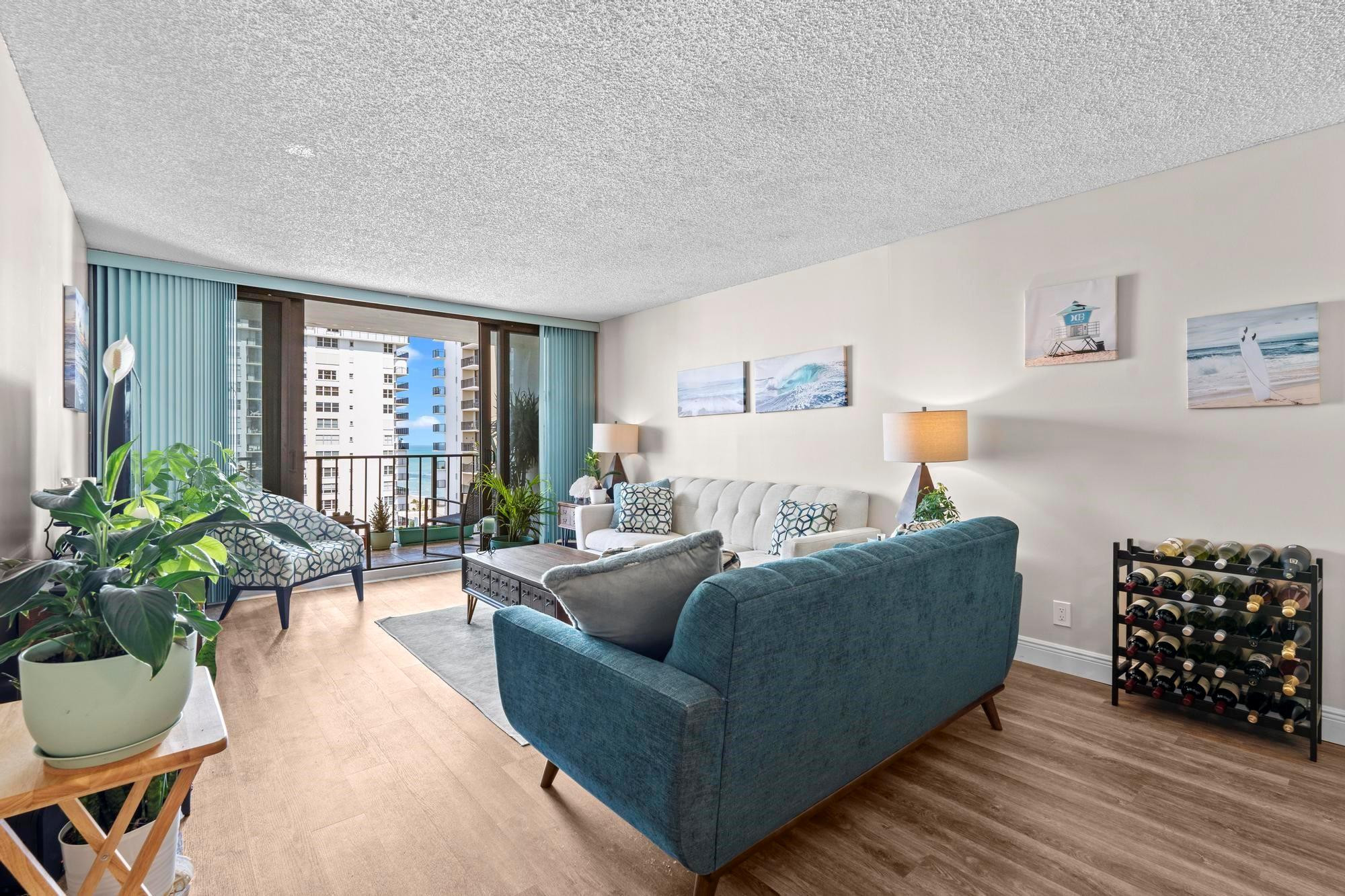 QUADOMAIN - Residential