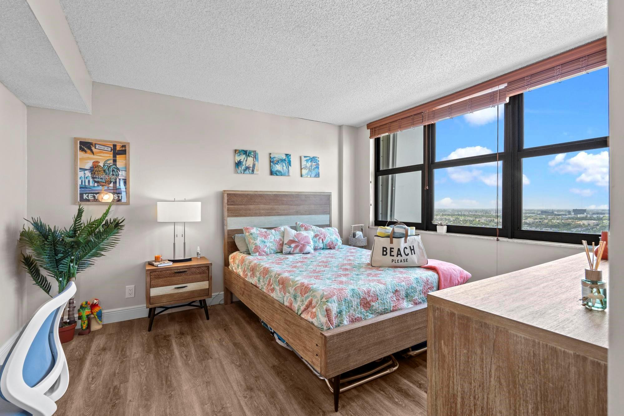 QUADOMAIN - Residential