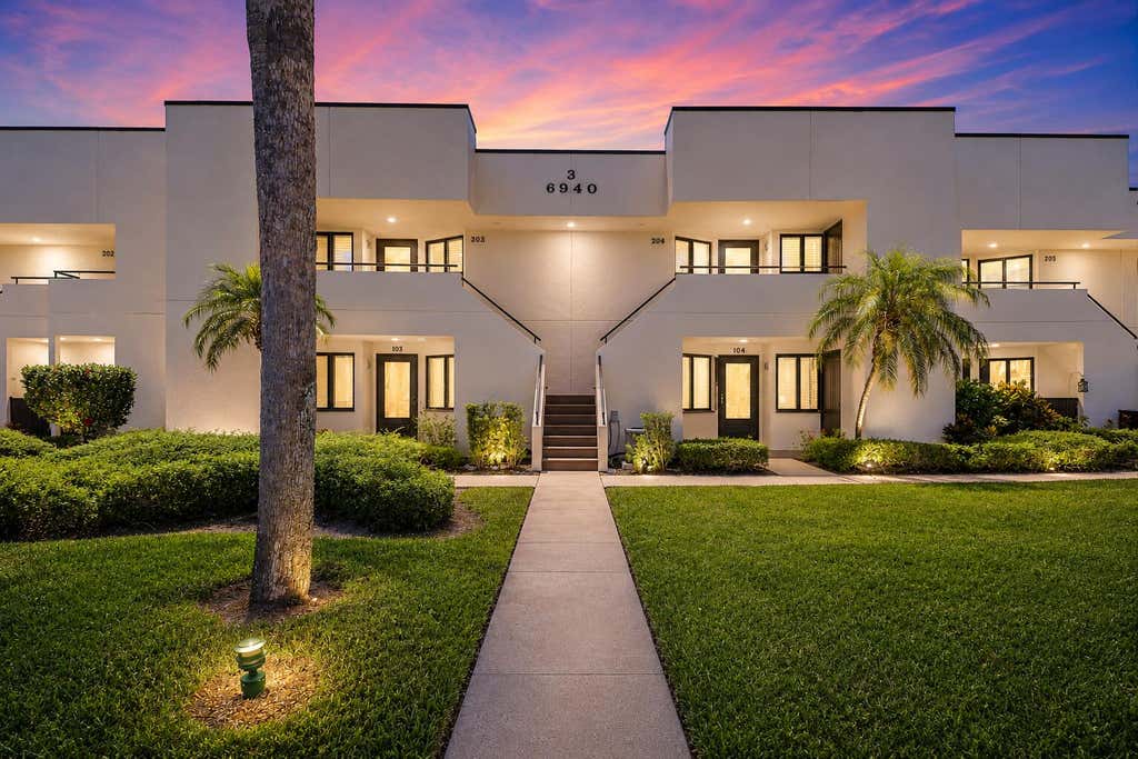 Photo of 6940 SE CONSTITUTION Boulevard #203, Hobe Sound, FL 33455 (MLS # B26064341)