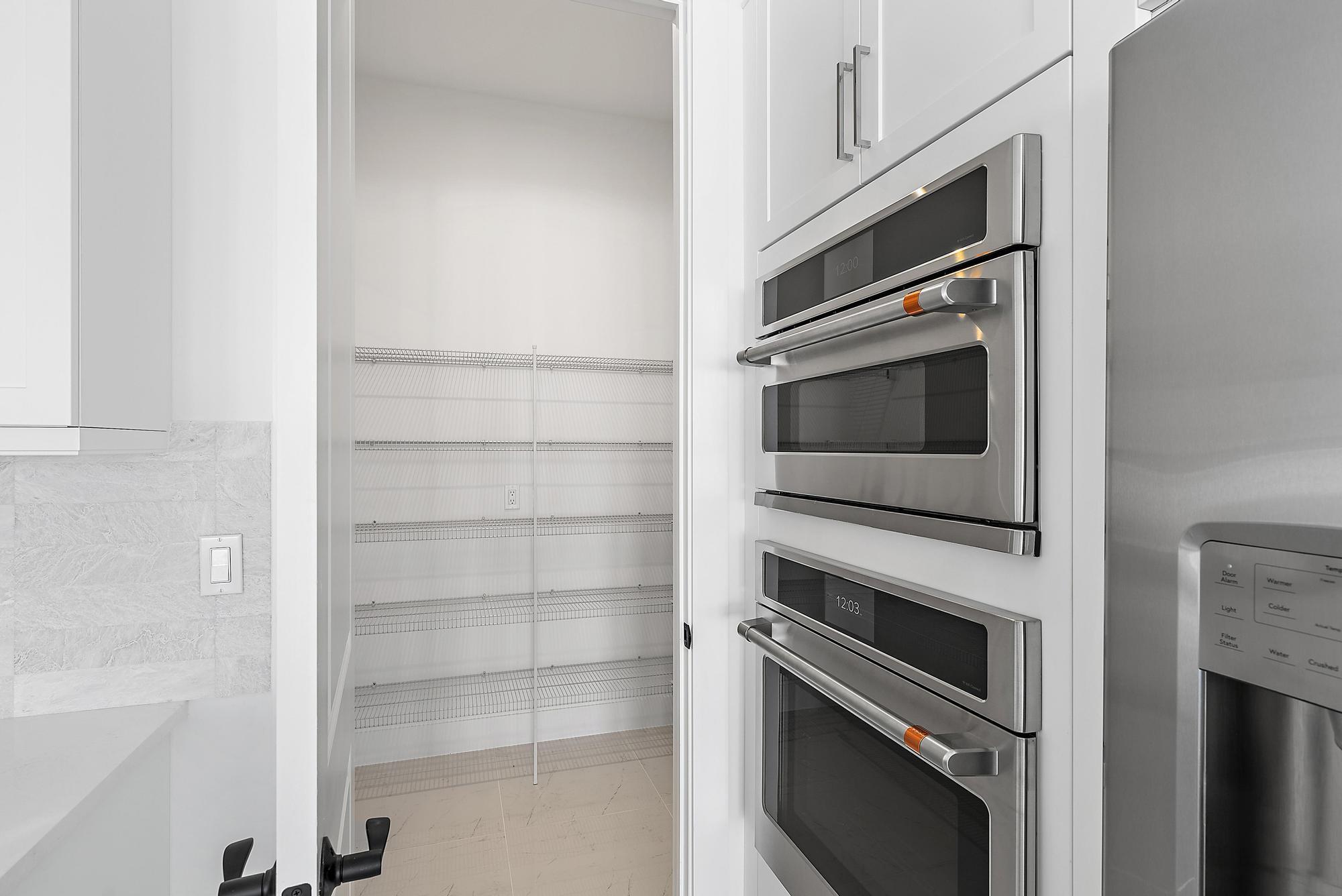 AVENIR - Residential Lease