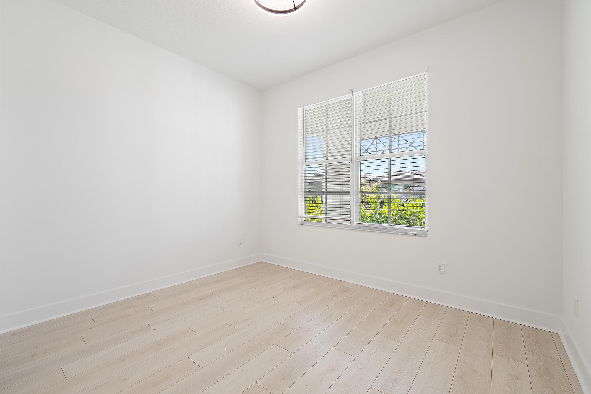 AVENIR - Residential Lease