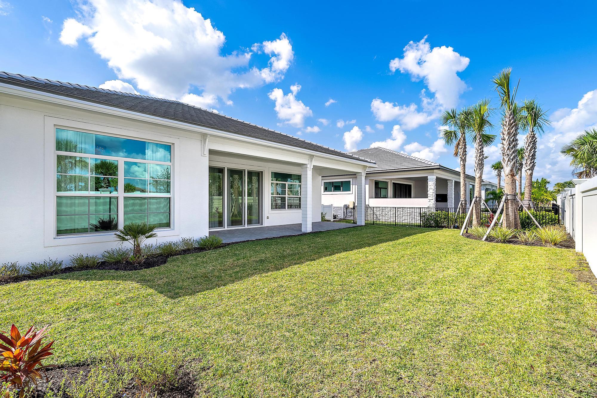 AVENIR - Residential Lease