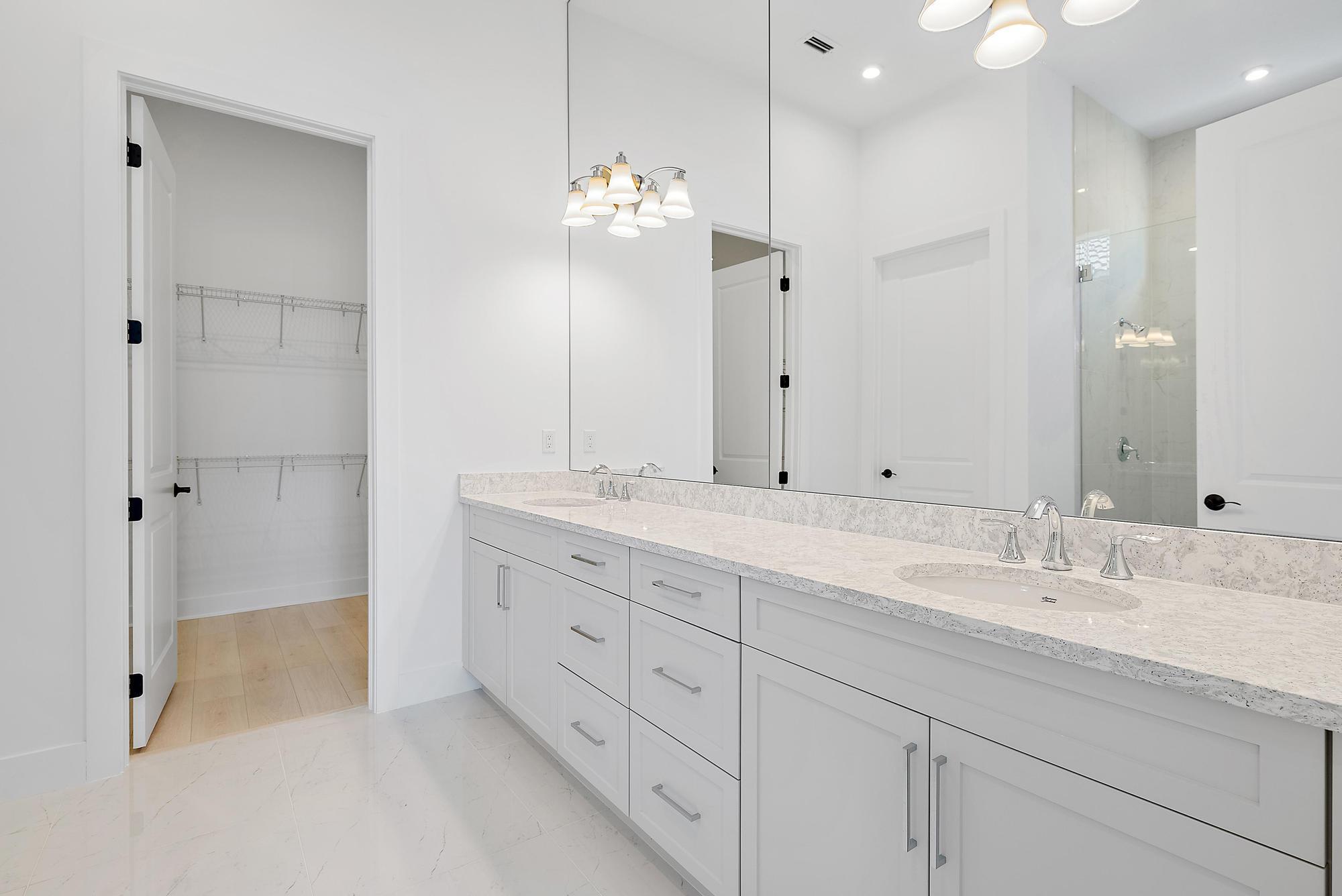 AVENIR - Residential Lease