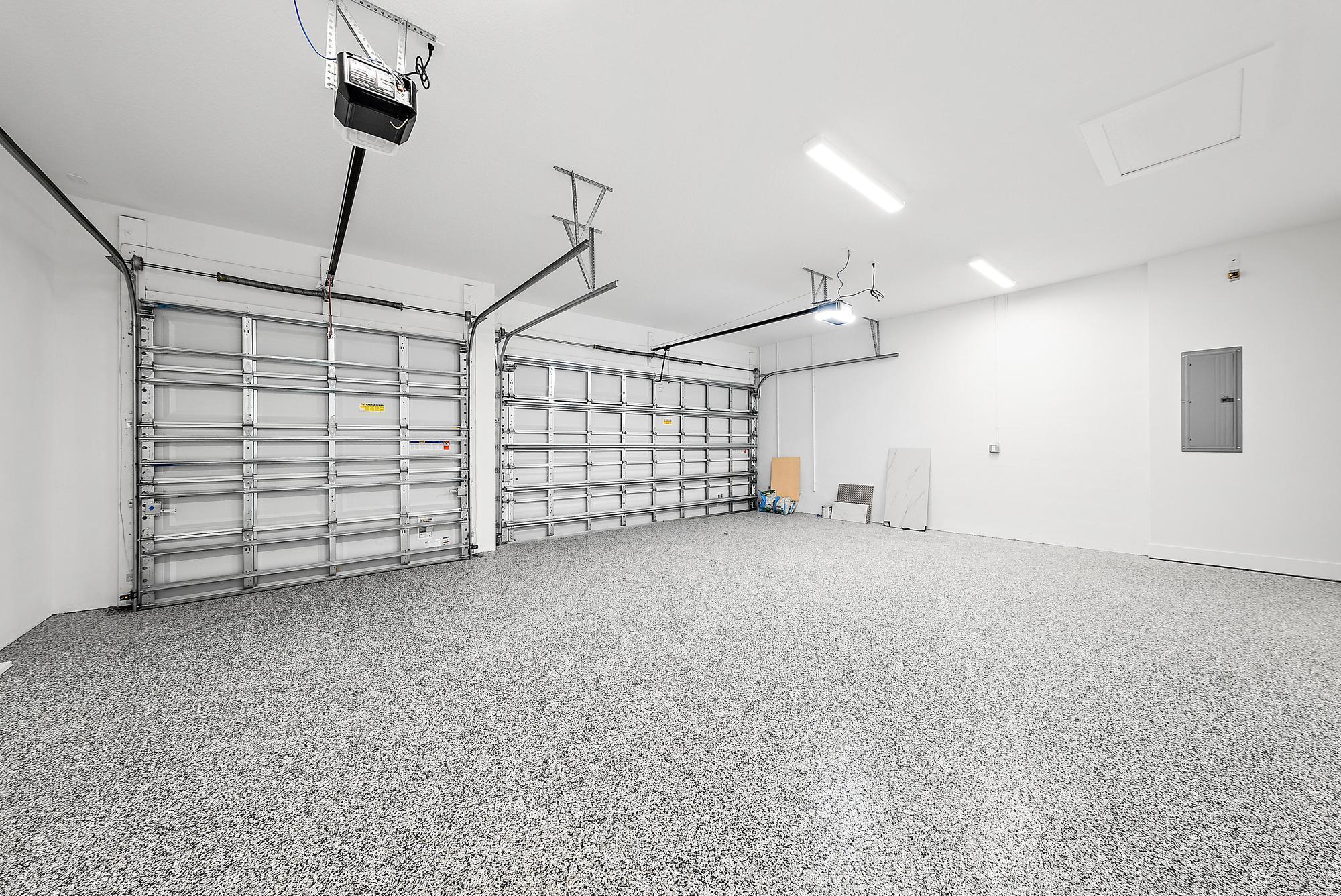 AVENIR - Residential Lease