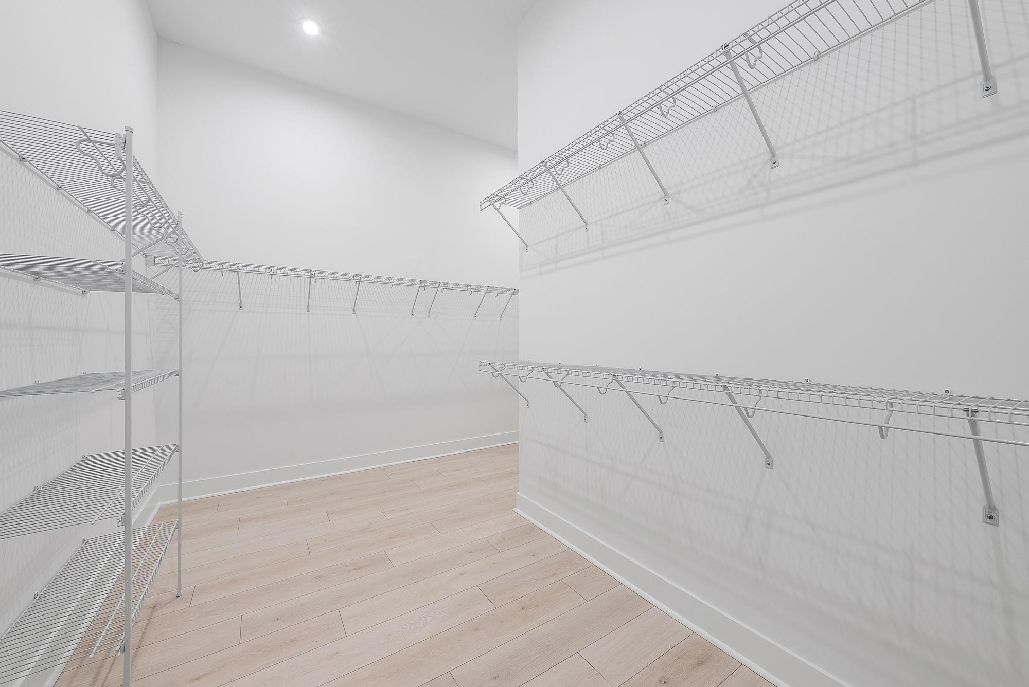 AVENIR - Residential Lease