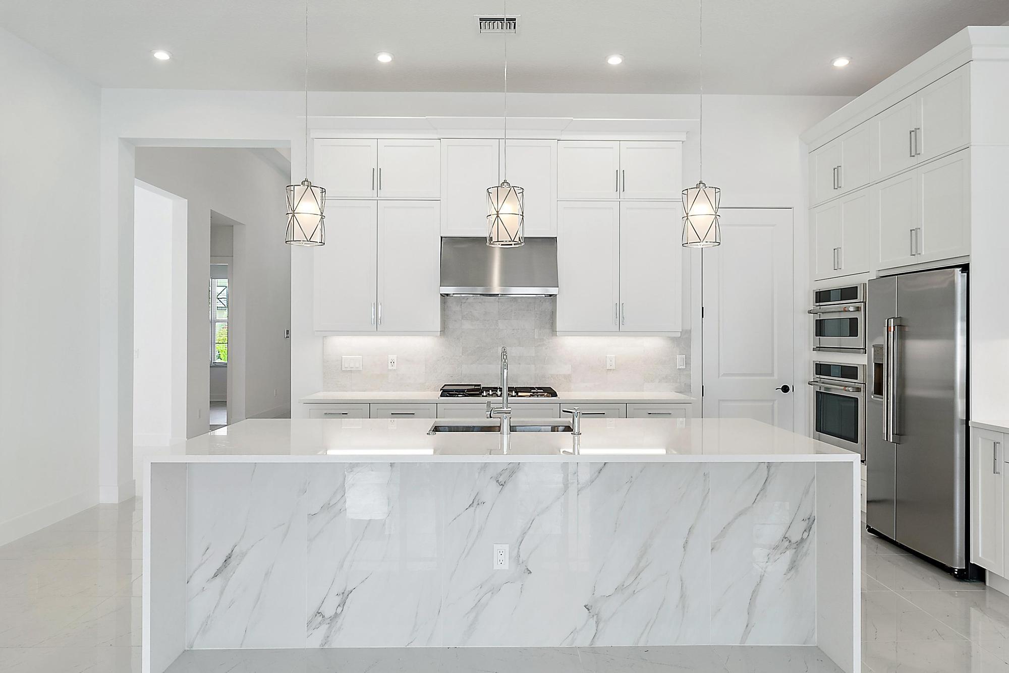 AVENIR - Residential Lease