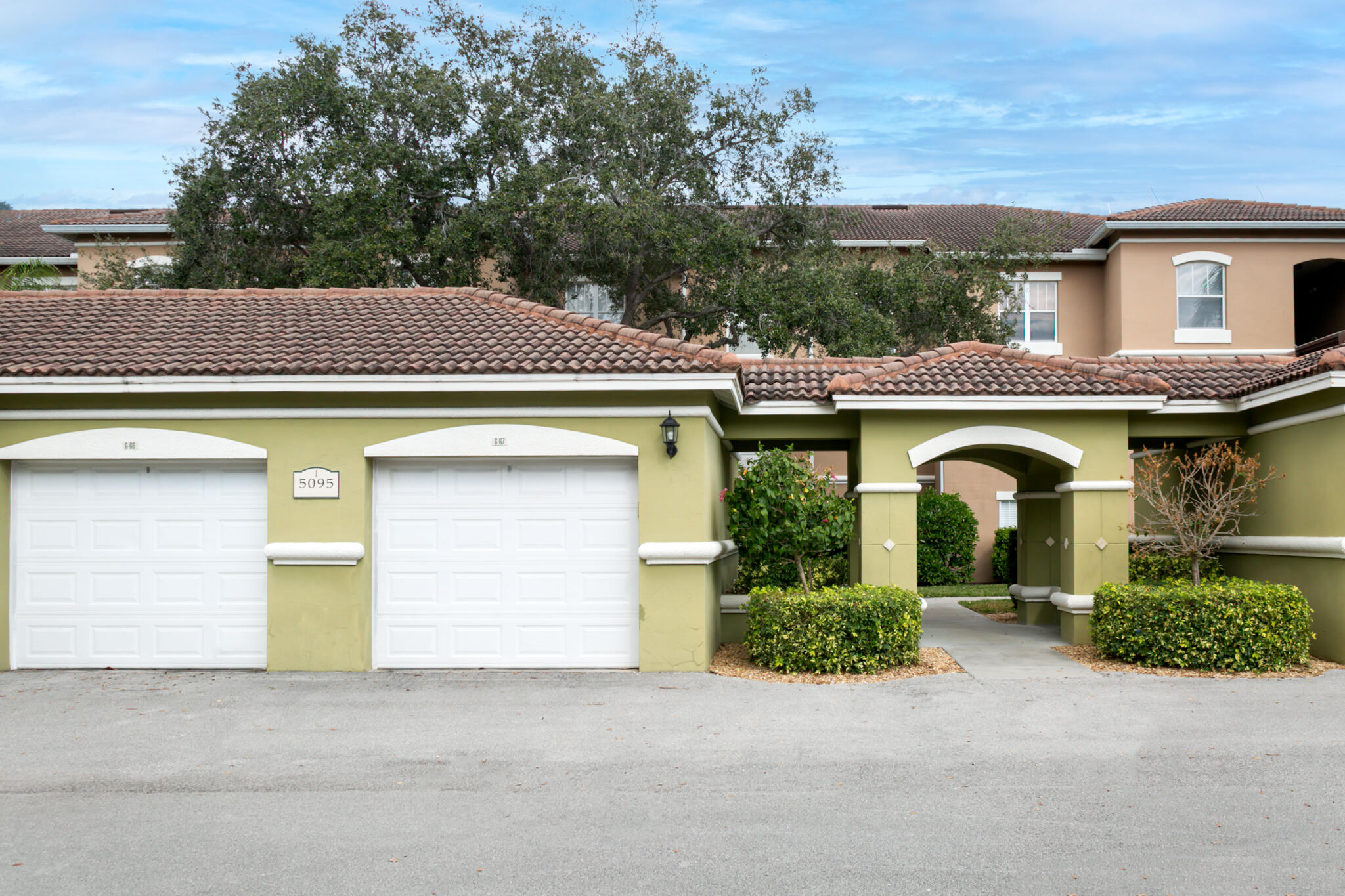 FAIRWAYS AT GRAND HARBOR - Residential