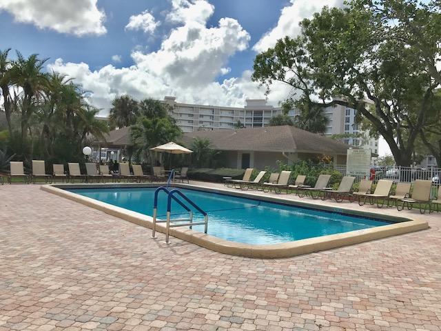 Palm-Aire Country Club Condo 14 - Residential Lease