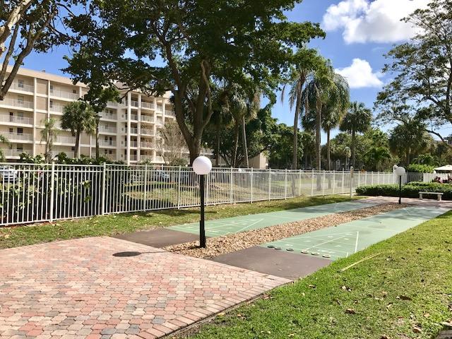 Palm-Aire Country Club Condo 14 - Residential Lease