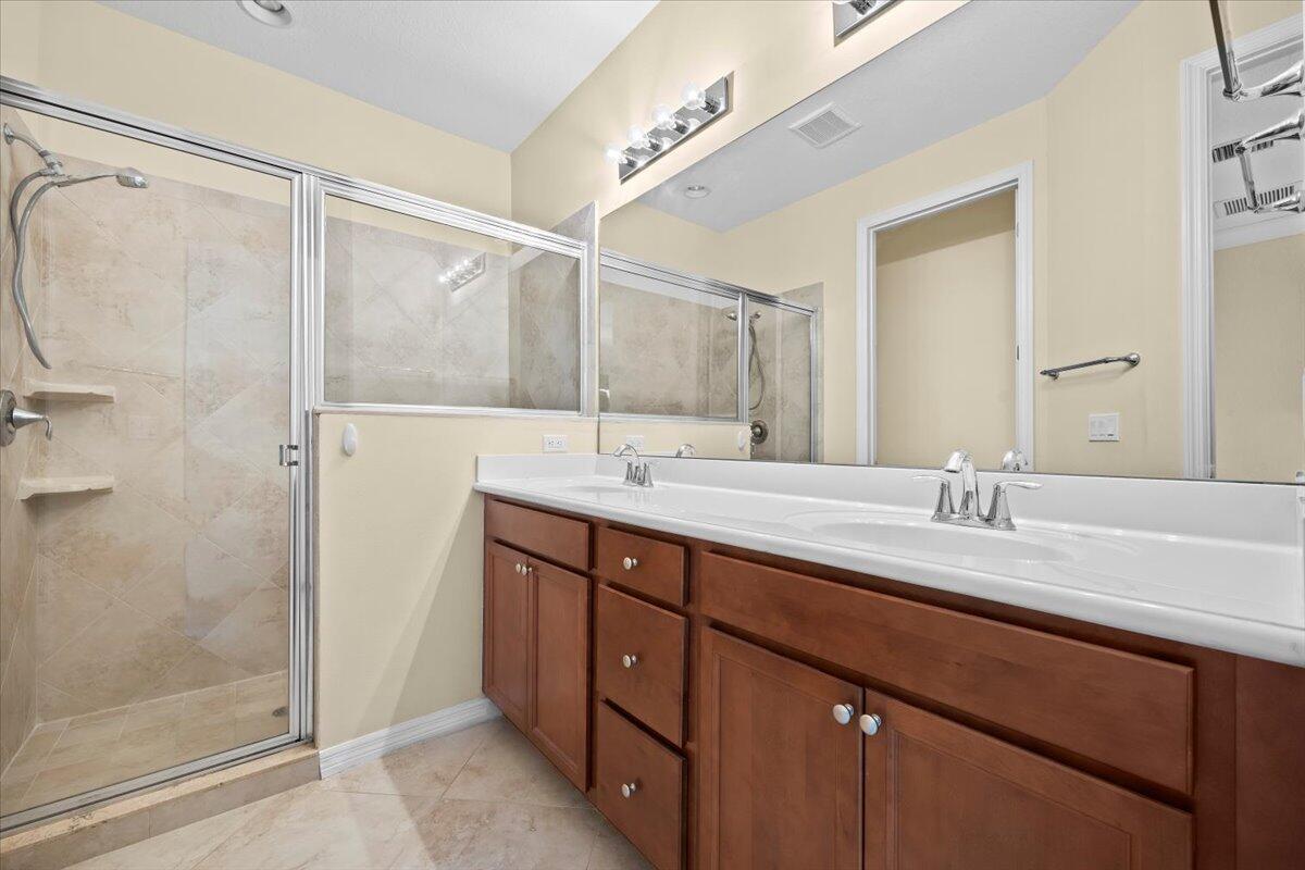 RIVER GLEN - Residential