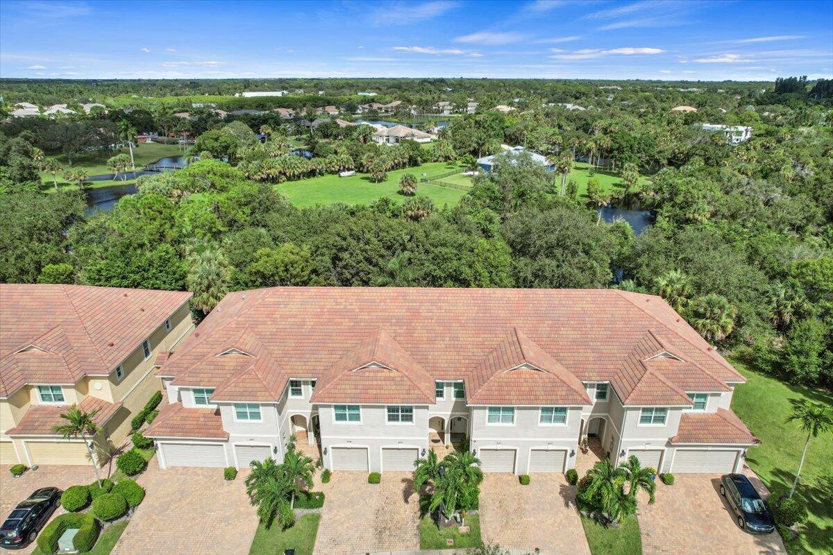 RIVER GLEN - Residential