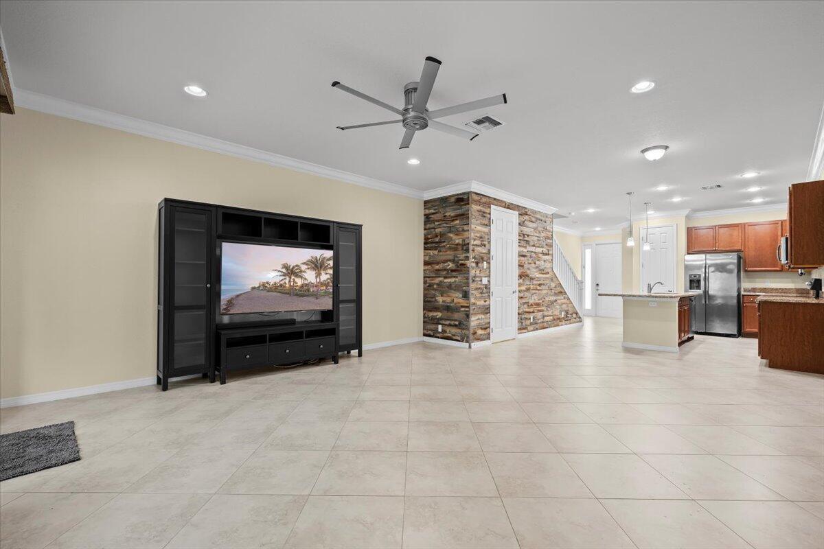 RIVER GLEN - Residential