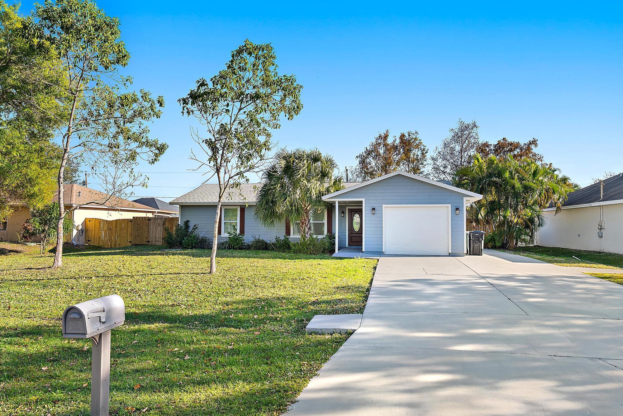 PORT ST LUCIE SECTION 25 - Residential Lease