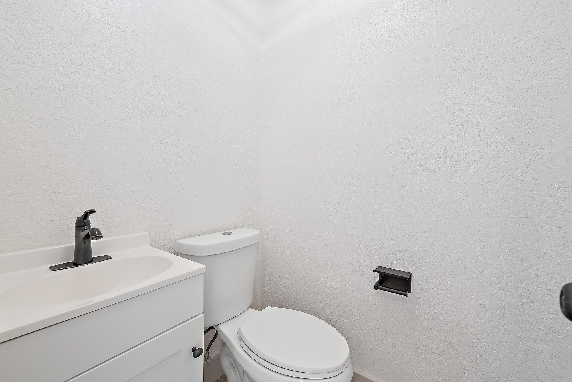 PORT ST LUCIE SECTION 25 - Residential Lease